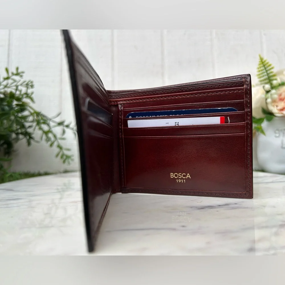 Bosca Leather Card Holde -BOSCA $185 DOLCE ITALIA Italian Made Color: Dark Brown